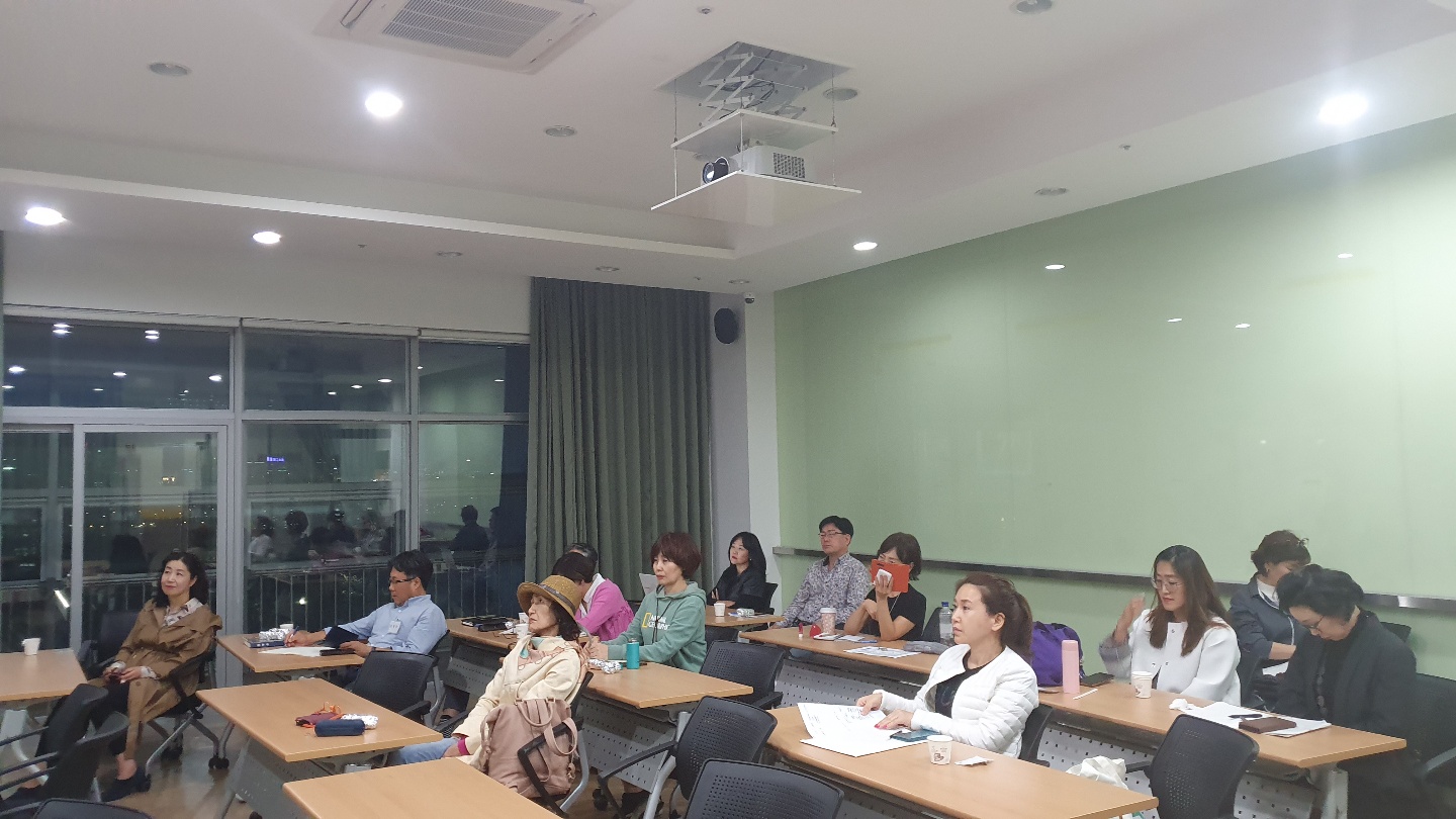 교육102401.jpg